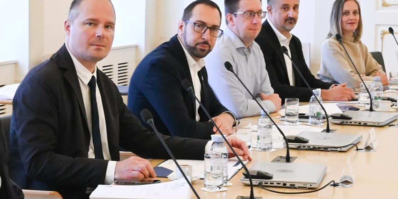 Vlada i Grad Zagreb pokrenuli operativne aktivnosti za izgradnju novog stadiona u Maksimiru