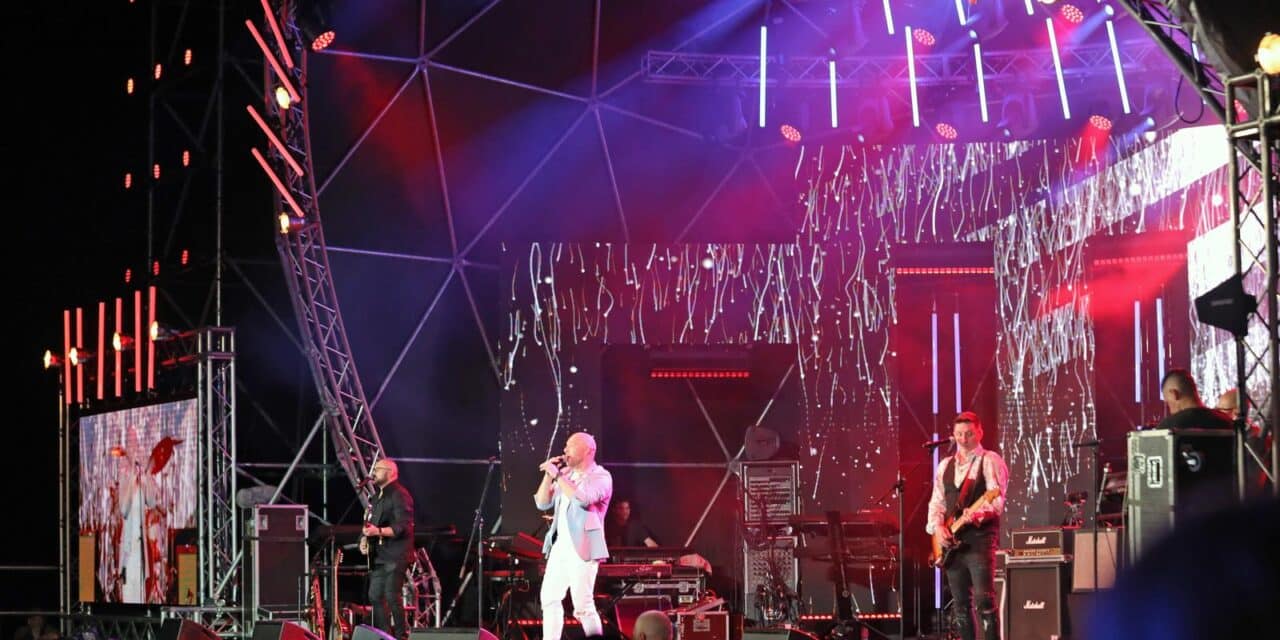 Vodice: Brojni izvođači nastupili na prvoj večeri CMC festivala