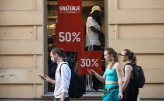 Zagreb: Počela su sezonska sniženja