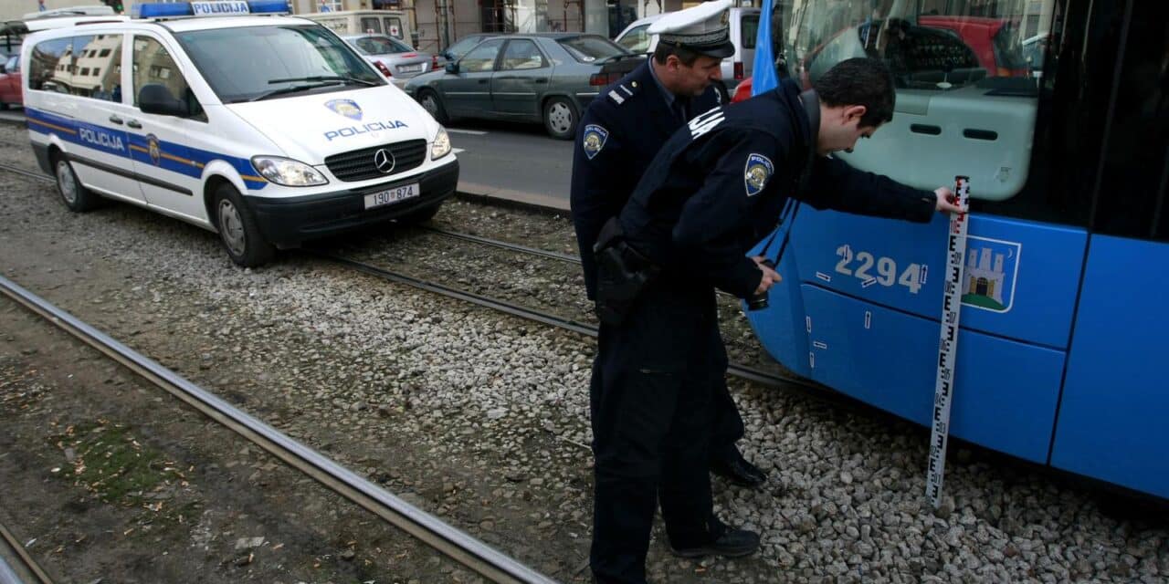 Zagreb: Pje�ak prelazio cestu pa ga pregazio tramvaj