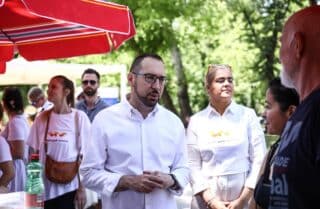 Gradonačelnik Tomašević obišao na Bundeku javnozdravstvenu – preventivnu akcija besplatnih pregleda madeža “Djeluj sada!”