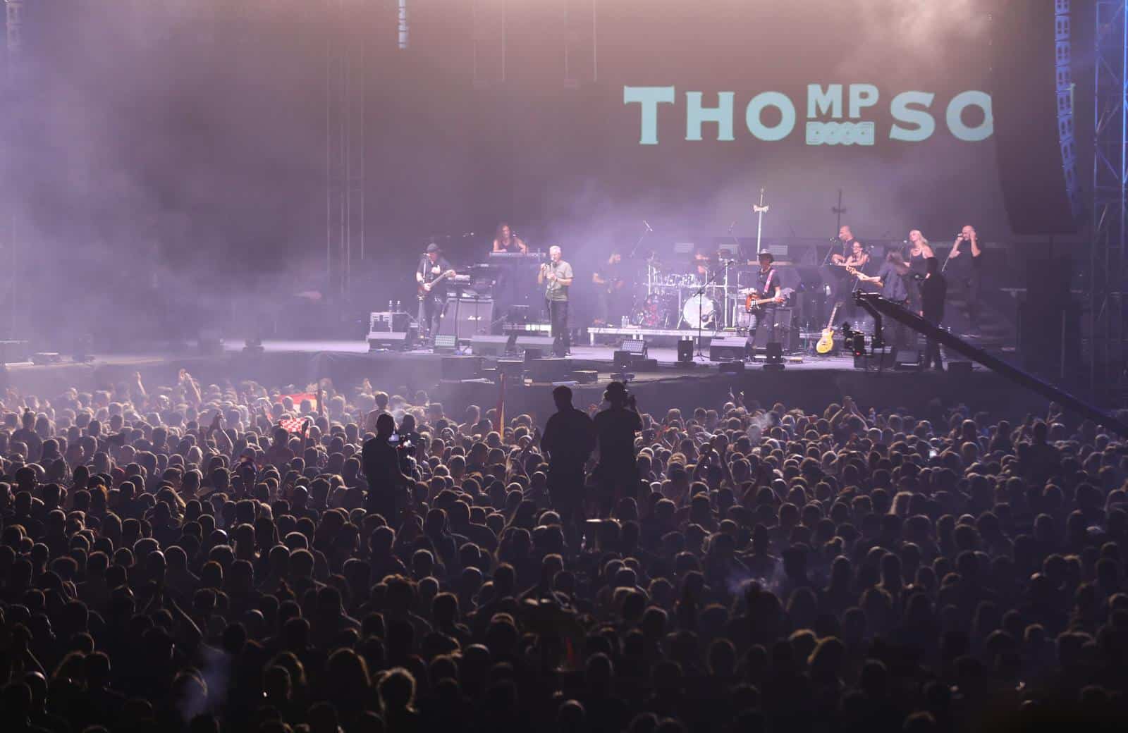 Dugopolje: Thompson održao koncert na prepunom stadionu Hrvatskih vitezova