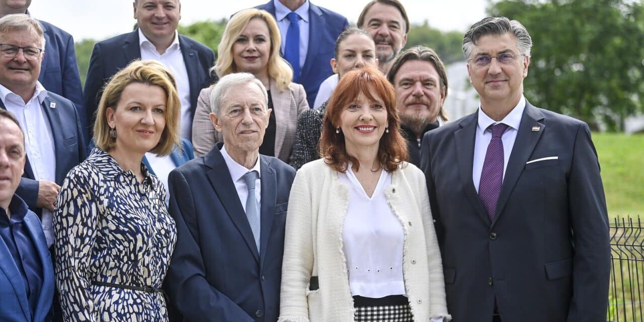 Sveti Ivan Zelina: Andrej Plenković na druženju s članovima HDZ-a