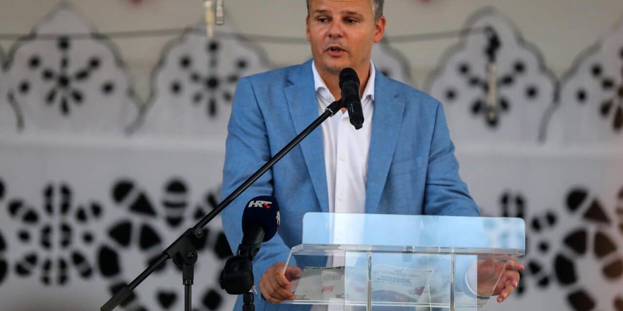 Vrbovec: Predsjednik Milanović sudjelovao na otvaranju manifestacije “Kaj su jeli naši stari”