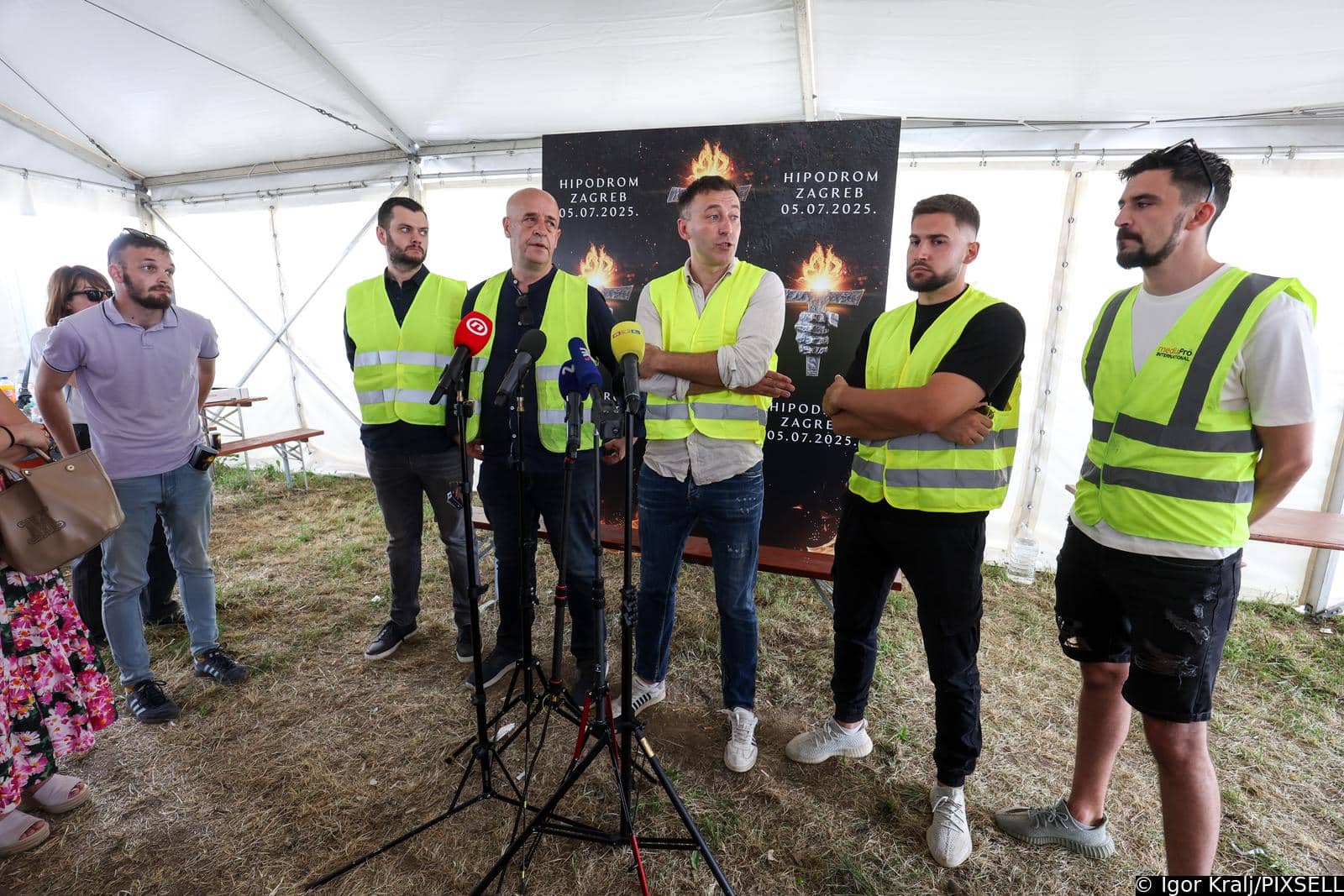 Zagreb: Konferencija za medije organizatora uoči Thompsonovog koncerta na Hipodromu