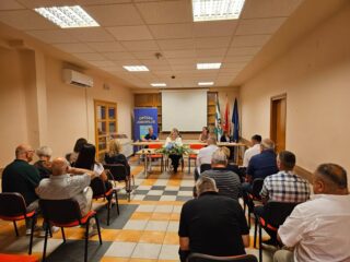 af4cf7de-04ad-4ea1-9328-3cd6732f7c3e