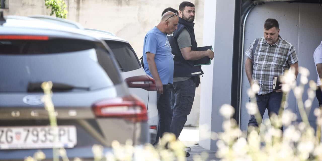 Zagreb: Policijski očevid još uvijek traje gdje su sinoć u ulici Črna voda ubijeni muškarac i žena