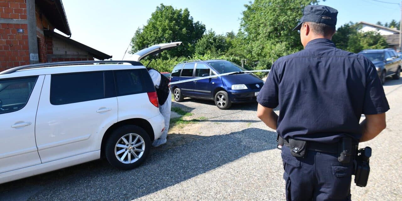 Policijski očevid na mjestu ubojstva u Pleškovcu