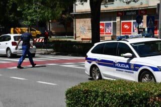 Slavonski Brod: Na pješačkom prijelazu automobil naletio na pješaka