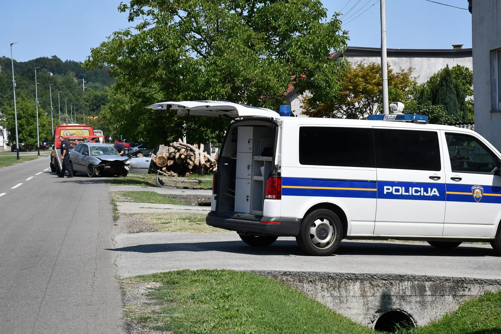 Malino: U slijetanju vozila u kanal smrtno stradao muškarac