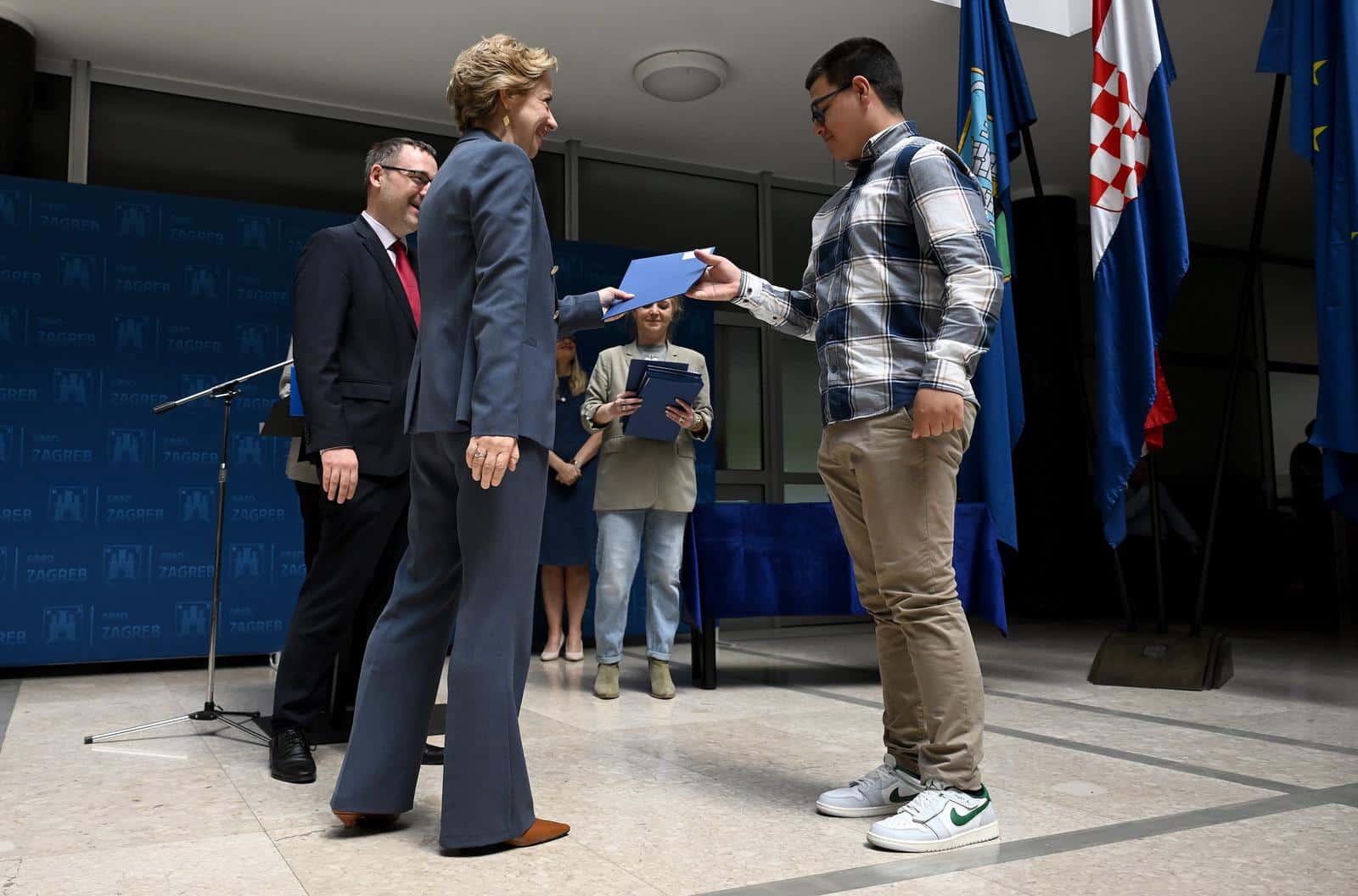 Zagreb: Dodijeljene gradske stipendije za učenike i studente s invaliditetom