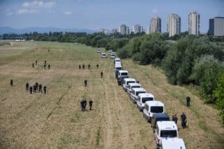 Zagreb: Kolona policijskih vozila na savskom nasipu