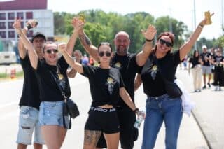 Zagreb: Obožavatelji se okupljaju na Kajzerici uoči koncerta Marka Perkovića Thompsona