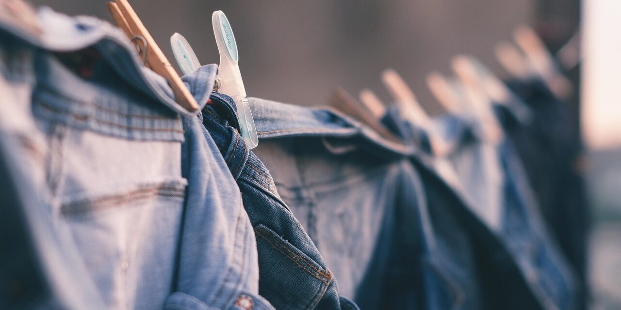 clothes-1846128_1280
