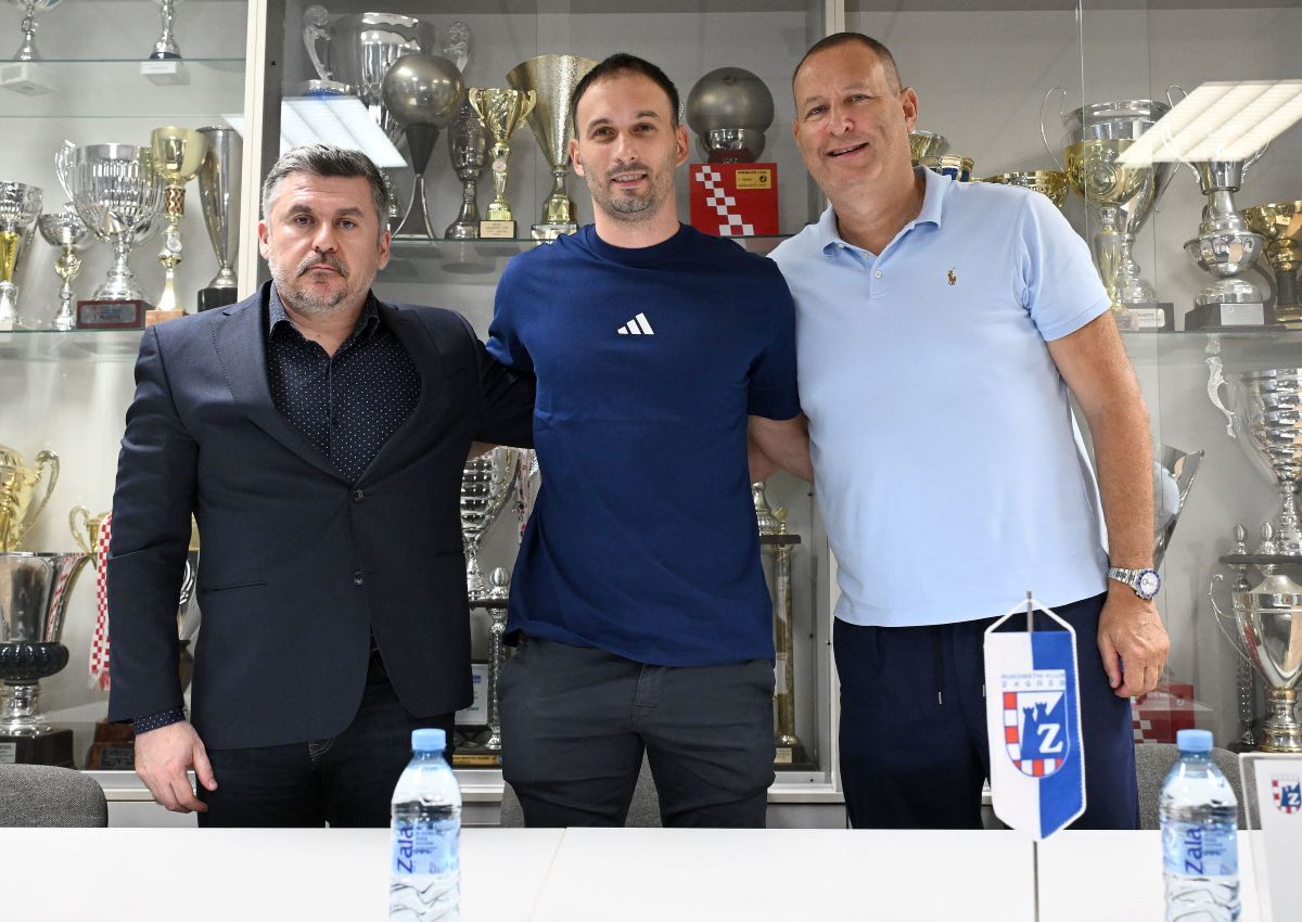 rkzagreb018_ma4_300725_1200_850_80_s_c1