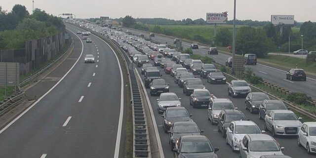 985 (1)