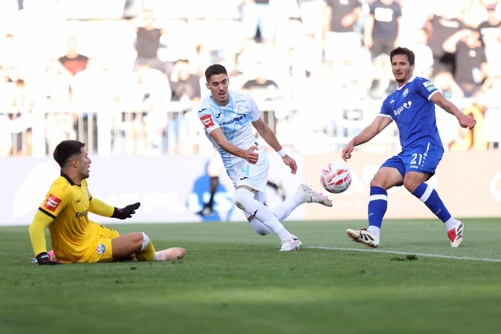 Rijeka: SuperSport HNL, 01. kolo, HNK Rijeka – NK Slaven Belupo
