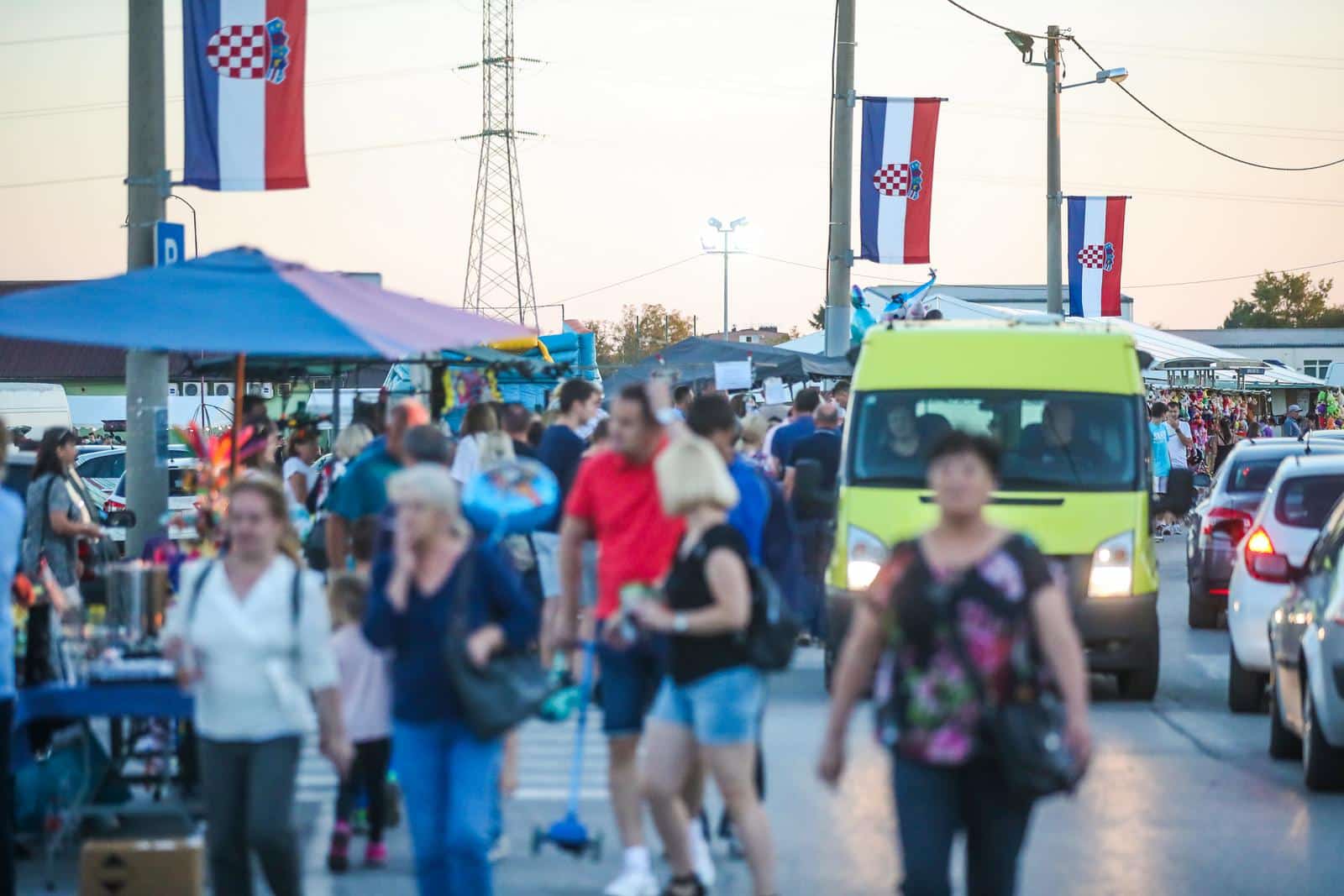 Sveta Klara Klarinje tradicija