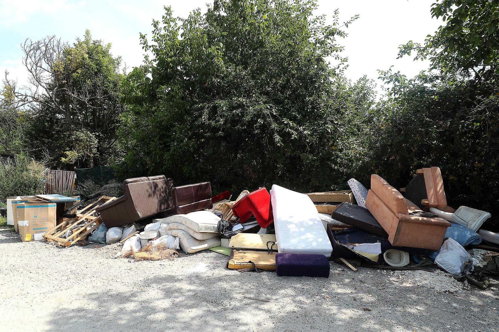 U Zagrebu se neko vrijeme ne odvozi glomazni otpad