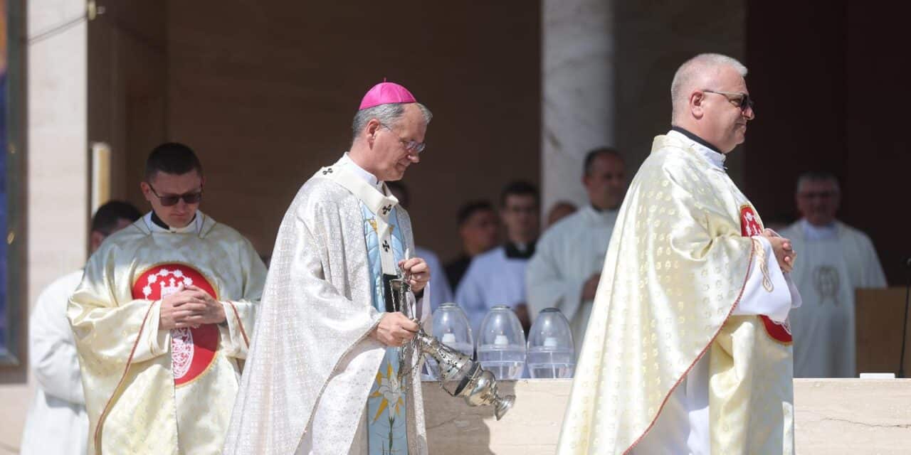 Marija Bistrica: Nadbiskup Kutleša održao je misu povodom blagdana Velike Gospe