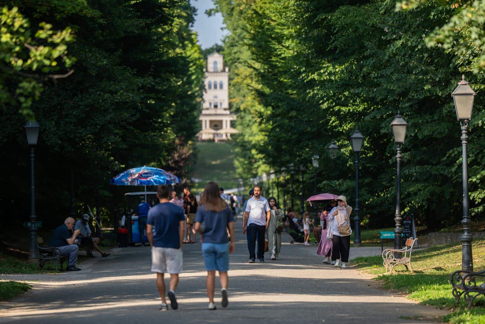 Zagreb: Nedjeljno poslijepodne u parku Maksimir