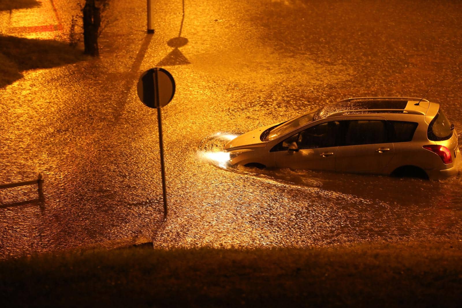 Zagrebački holding najavljuje trajno rješenje za plavljenje podvožnjaka u Škorpikovoj