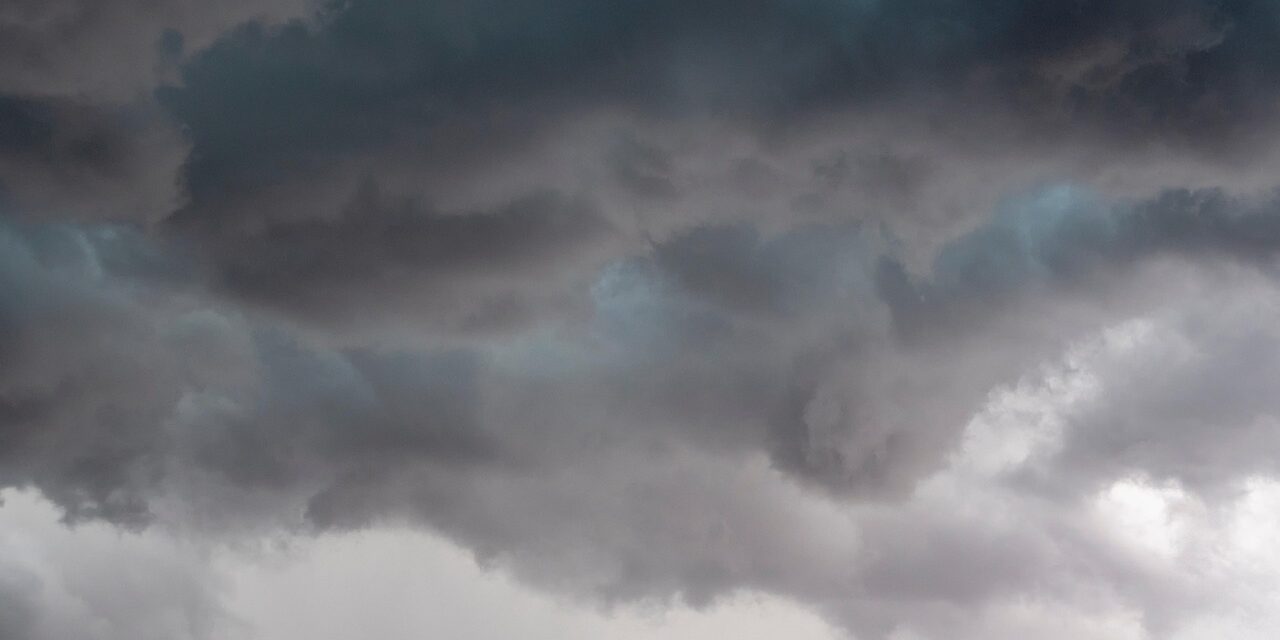 clouds-8029036_1280