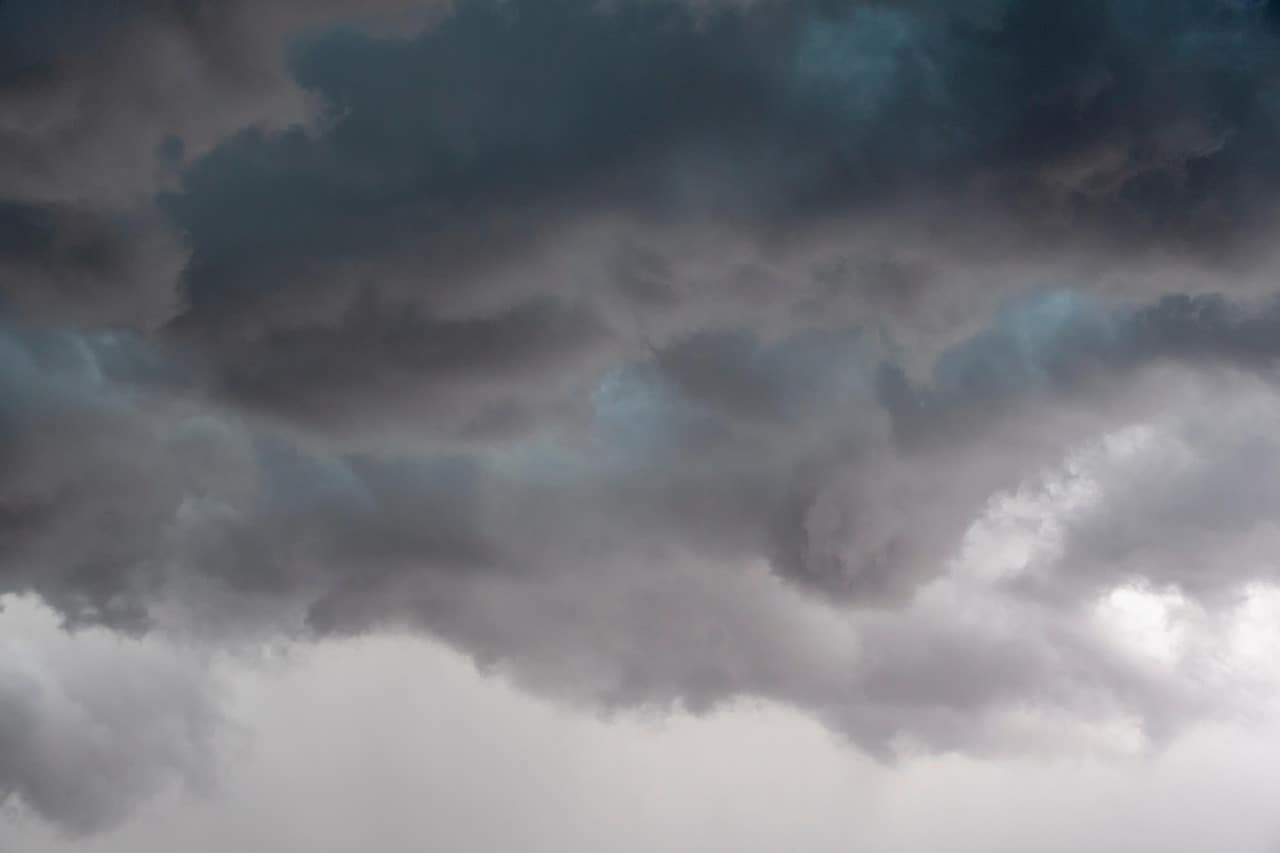 clouds-8029036_1280