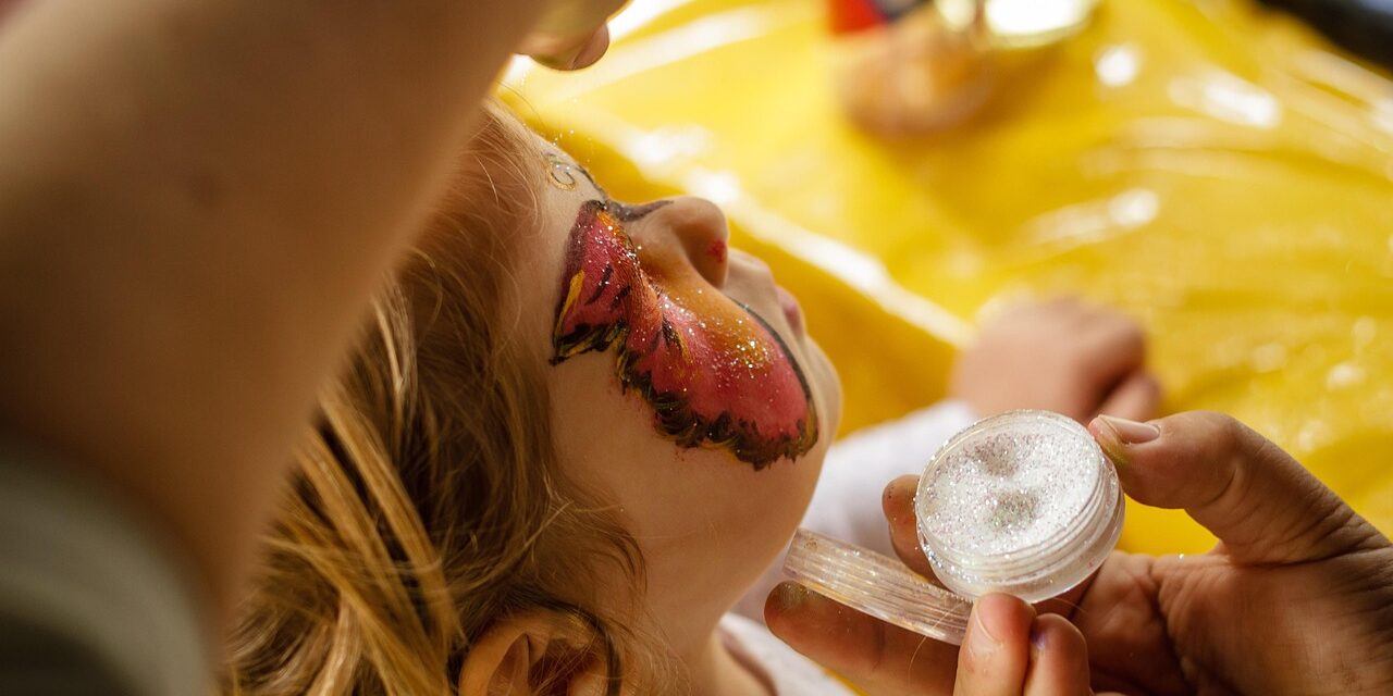 face-painting-1713769_1280