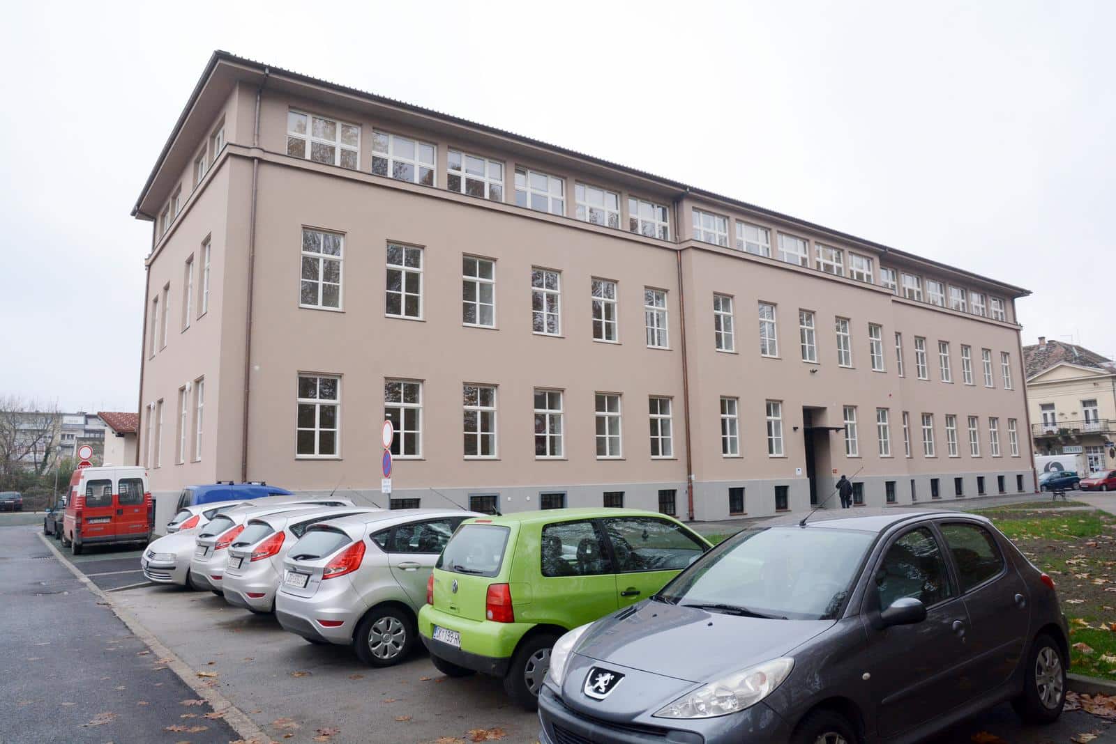 Sisak: Zgrada �upanijskog i Op?inskog suda