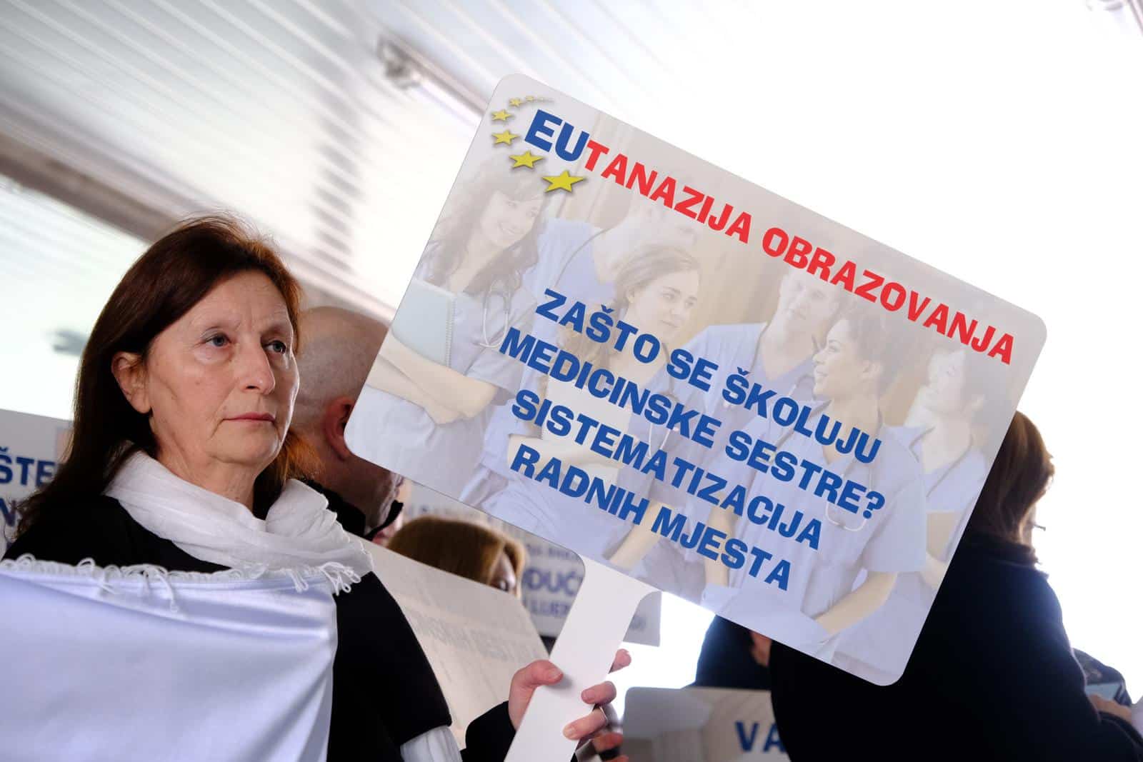 Prosvjed medicinskih sestara i tehničara ispred Ministarstva zdravstva