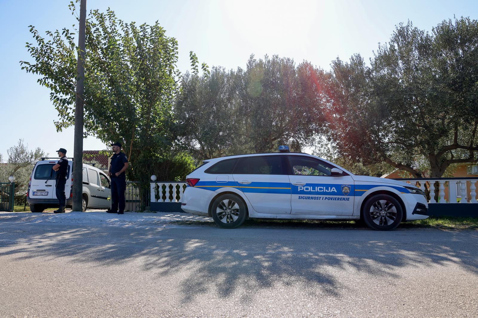 Briševo: Ozlijeđen vlasnik autosalona u pucnjavi, očevid je u tijeku