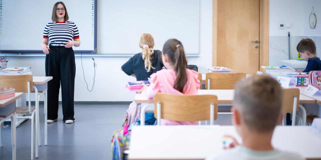 Zagreb: Prvi dan nove školske godine u OŠ Središće