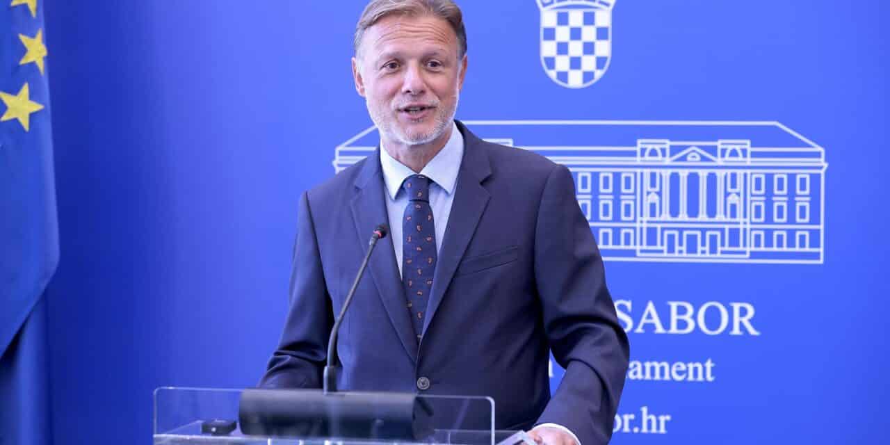 Zagreb: Konferencija za medije Gordana Jandrokovića nakon sjednice Predsjednistva Sabora
