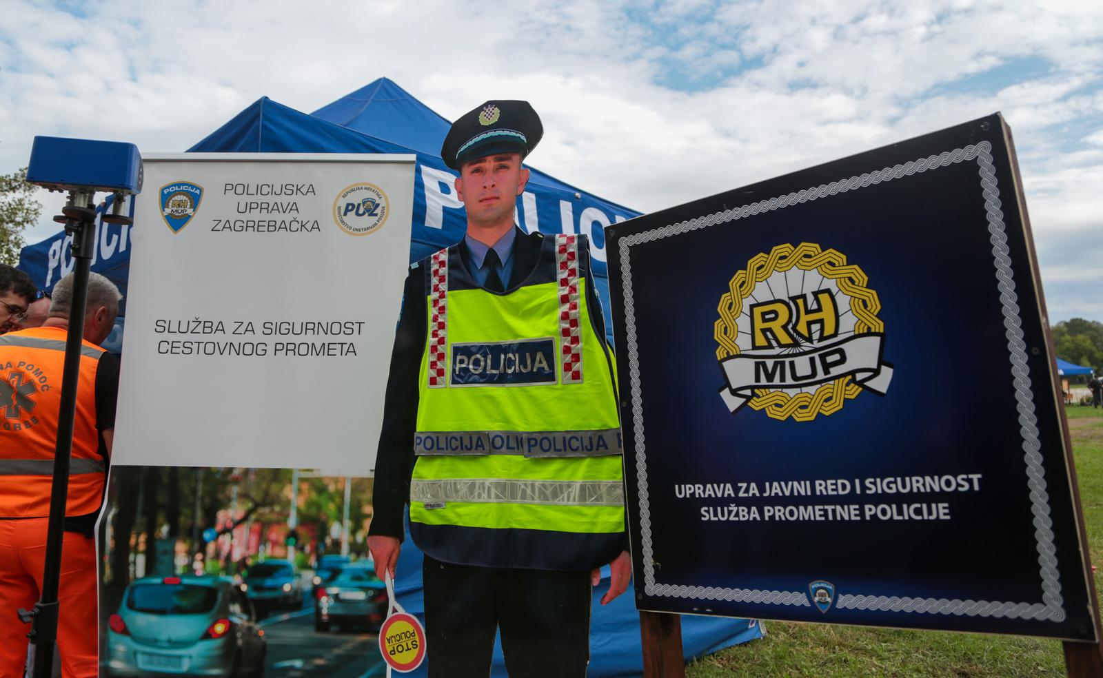 Zagreb: Na Bundeku obilježen Dan policije uz prezentaciju brojne opreme