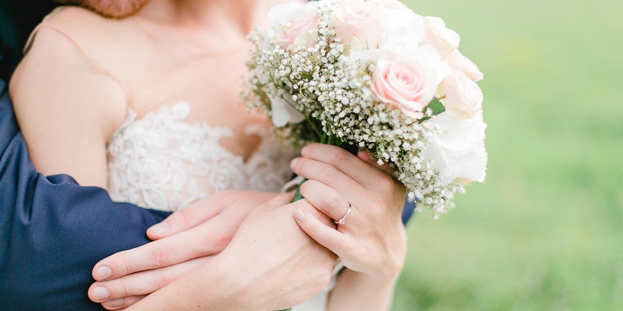 bride-4066022_1280