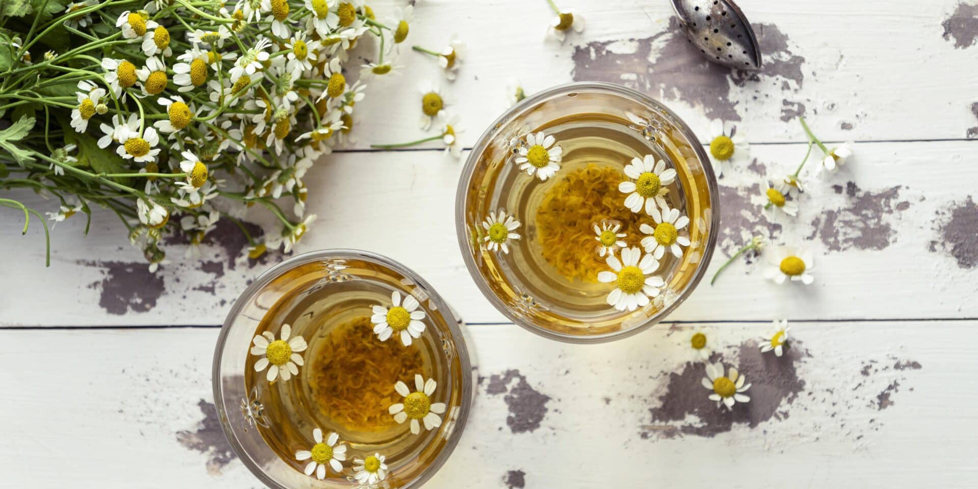 chamomile-tea-cups-top-view