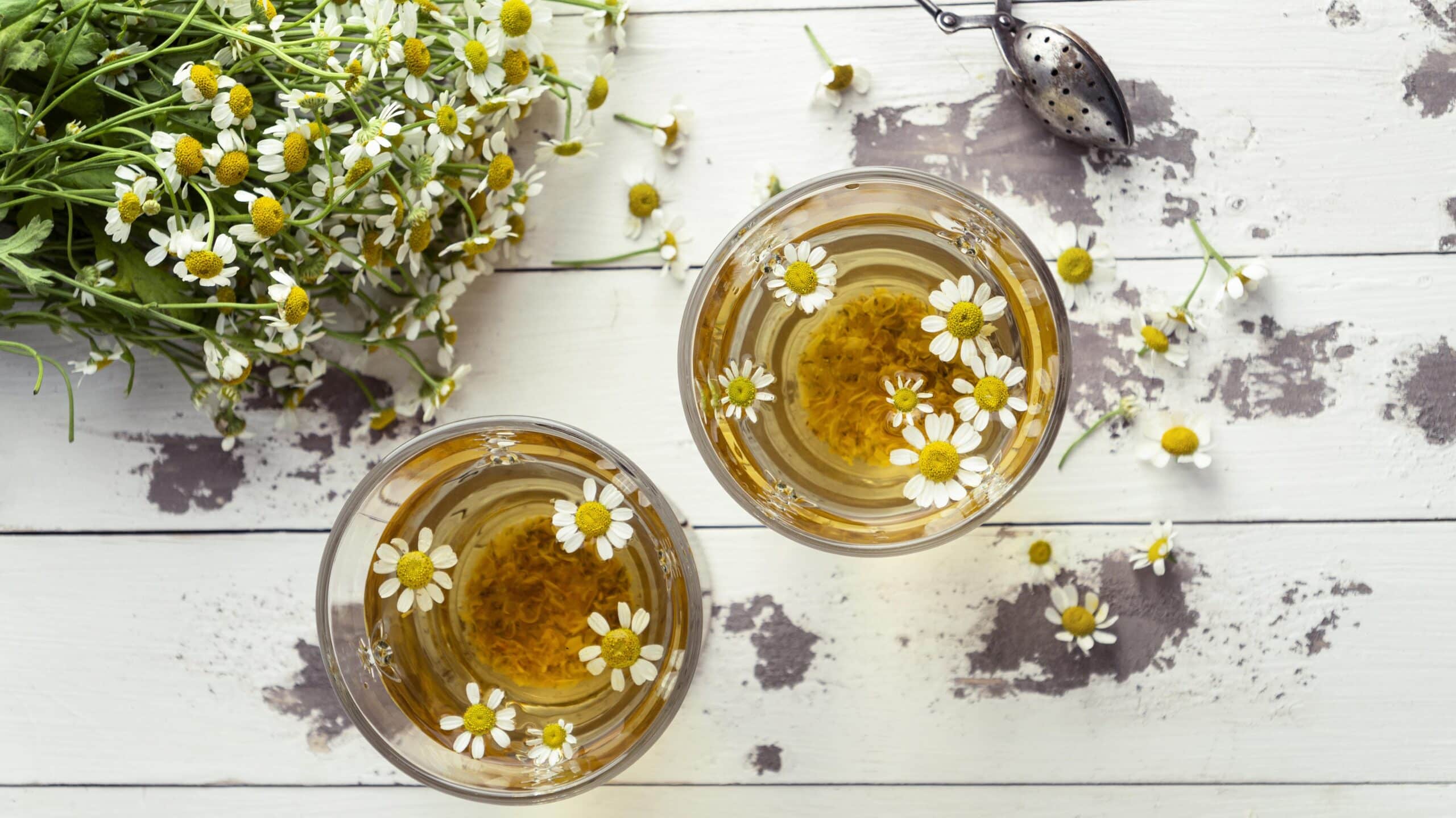 chamomile-tea-cups-top-view