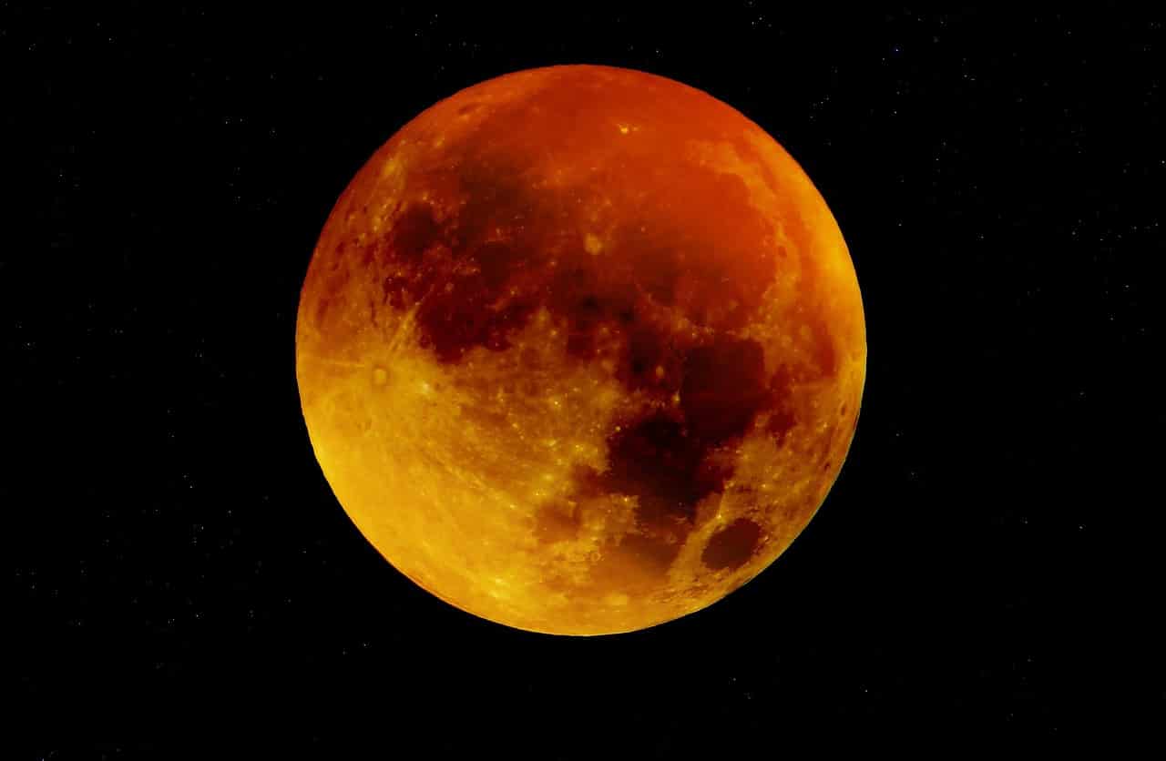 moon-963926_1280