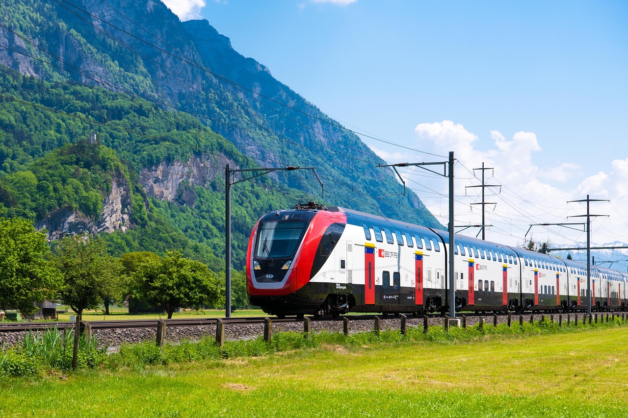 putovanja vlakom Europa održivi turizam ekološka putovanja željeznice avantura romantika sporija putovanja interrail turizam