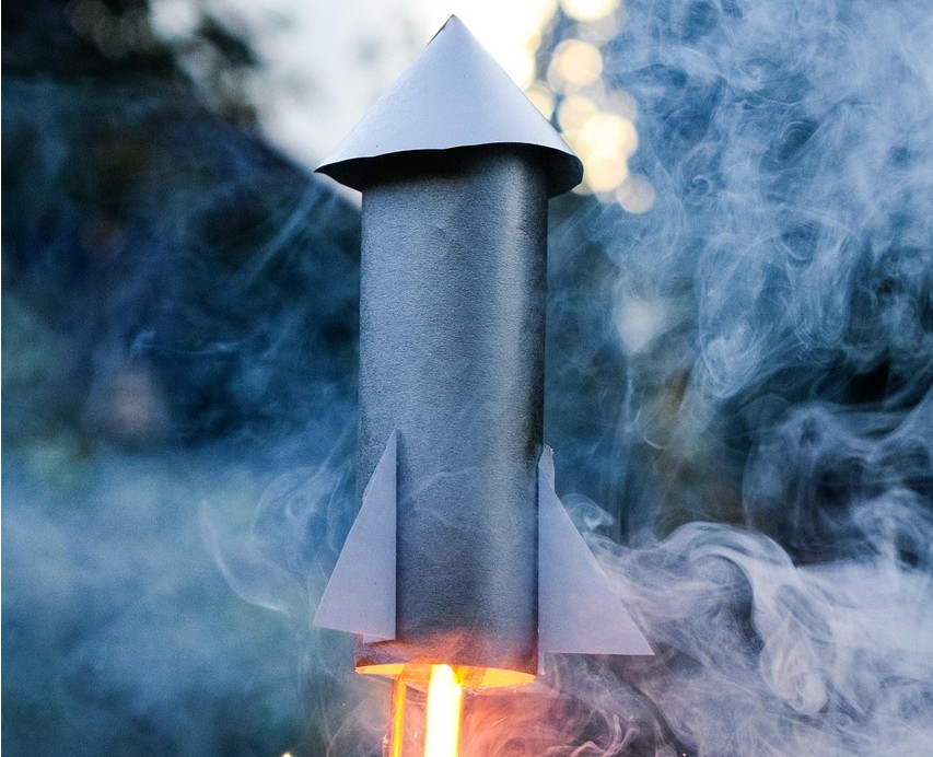 rocket-5676706_1280