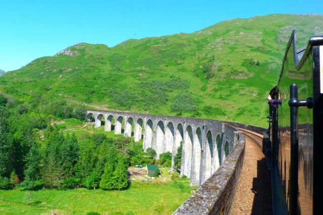 putovanja vlakom Europa održivi turizam ekološka putovanja željeznice avantura romantika sporija putovanja interrail turizam