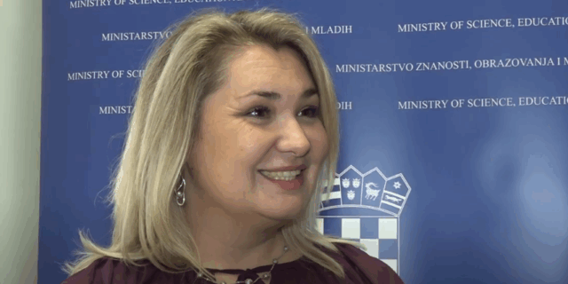 Iva Kovačević nagrađena za 15 godina predanog rada u školi