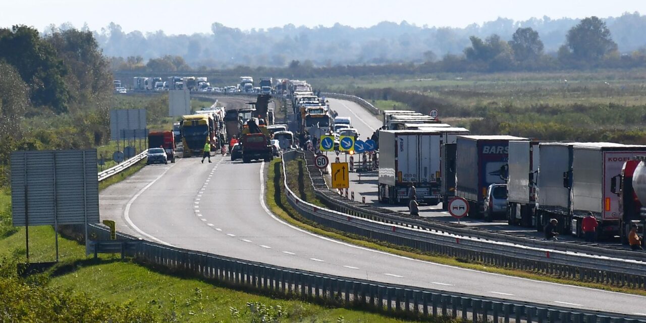 Jedna osoba poginula, nekoliko ozlijeđenih na autocesti A3 kod Lužana