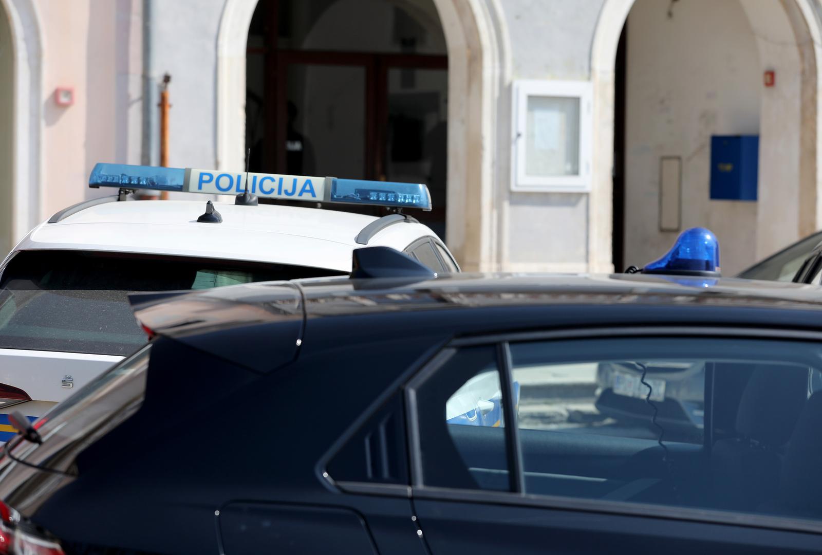 Akcija USKOK-a u Bujama gdje su u tijeku uhićenja