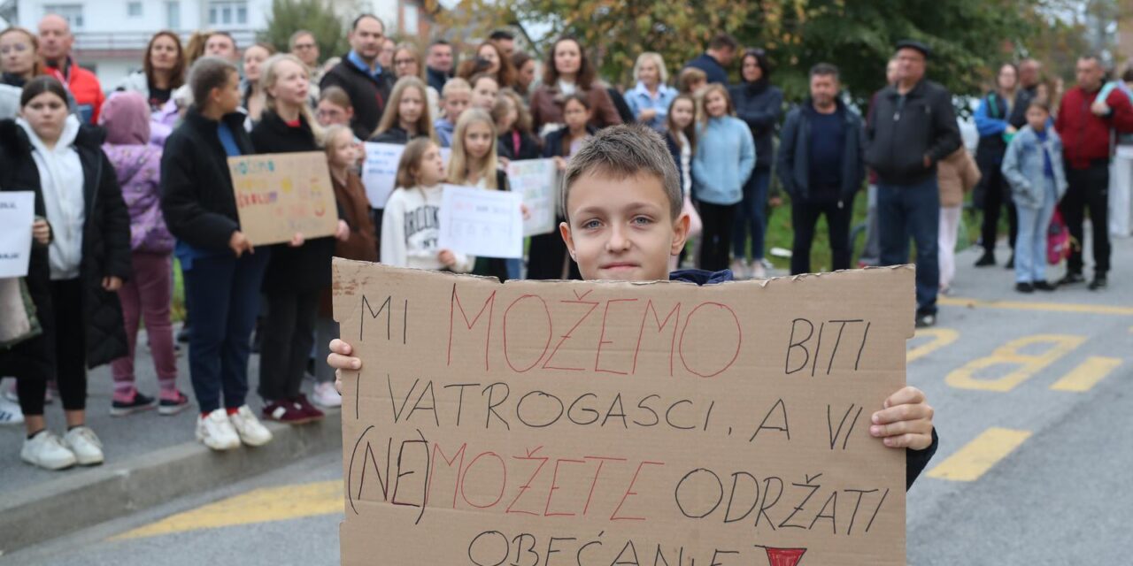 Zagreb: Roditelji OŠ Dragonožec organizirali novi mirni prosvjed
