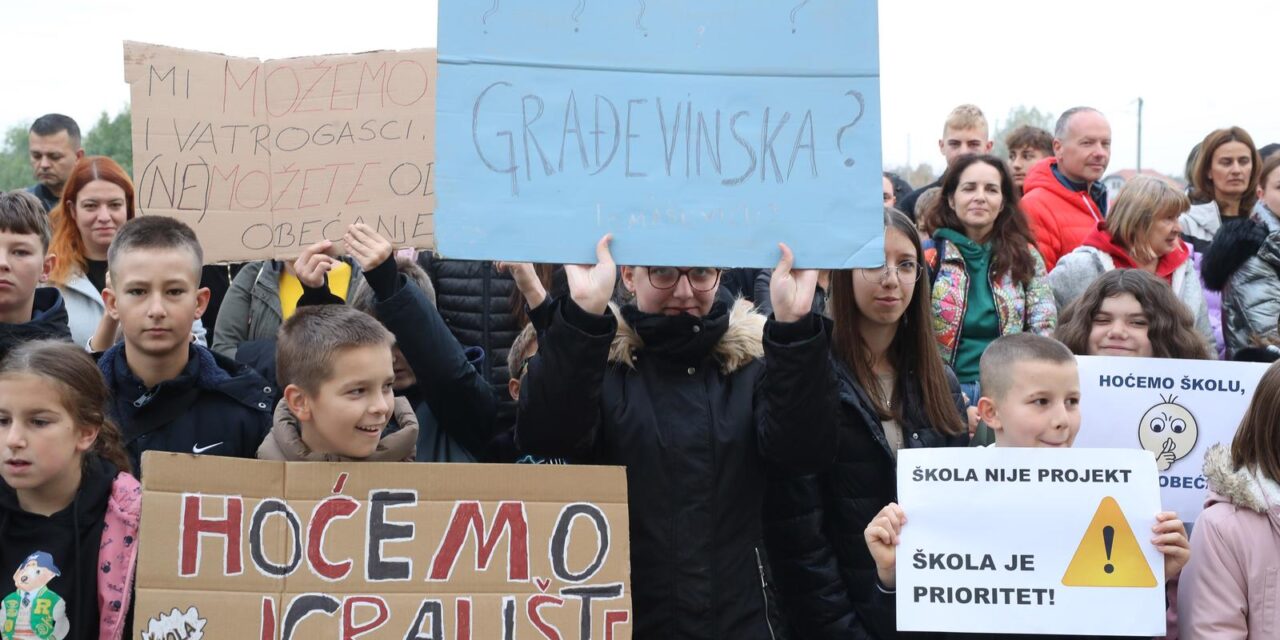 Zagreb: Roditelji OŠ Dragonožec organizirali novi mirni prosvjed
