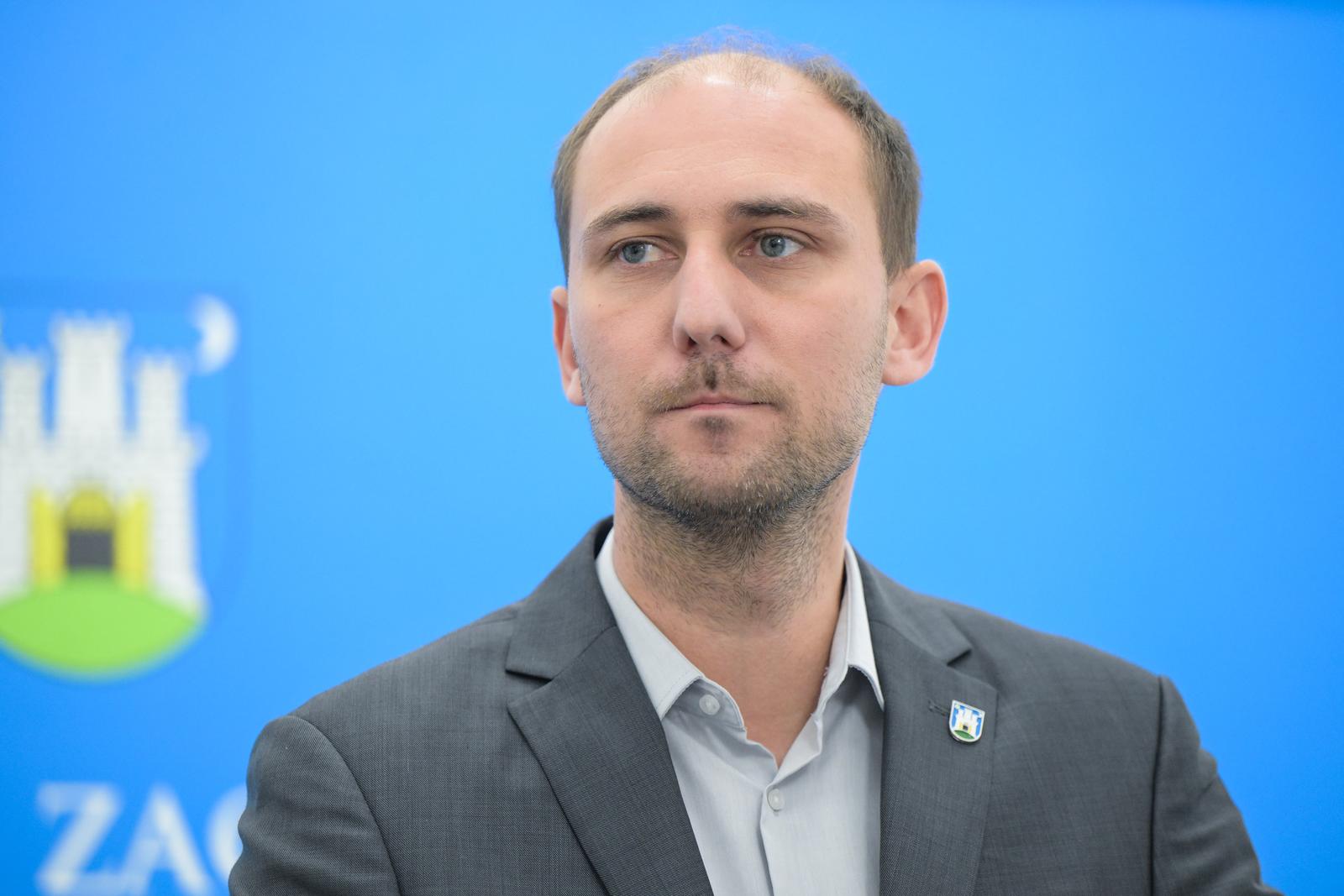 Zagreb: Konferencija za medije predsjednika Gradske skupštine Mateja Mišića