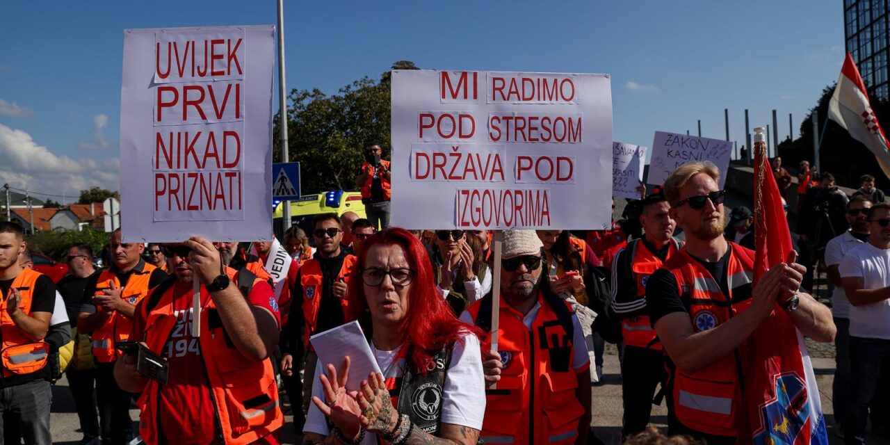 Zagreb: Prosvjed djelatnika zavoda za Hitnu medicinu.