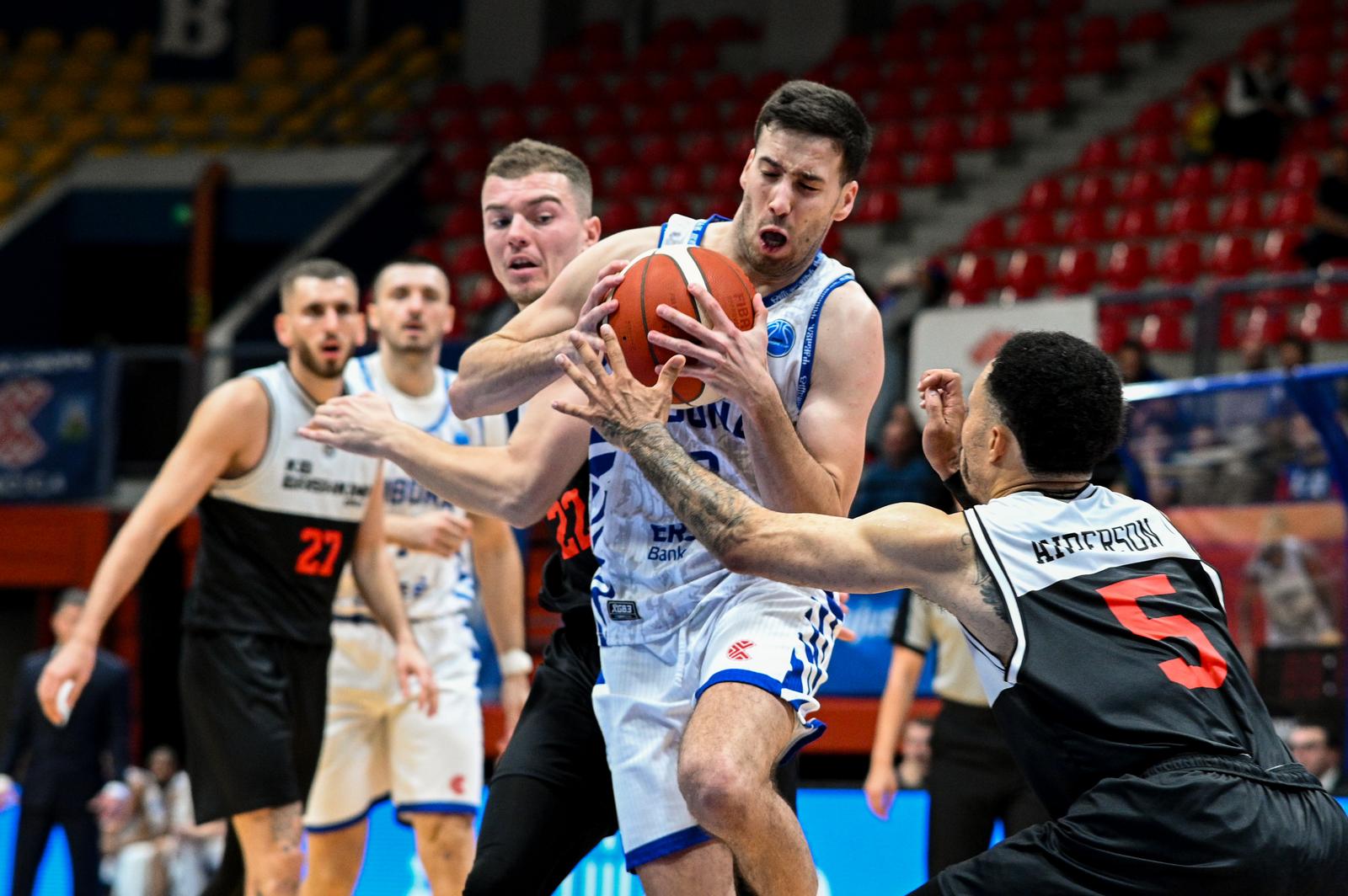 Zagreb: Utakmica 1. kola skupine J, FIBA Europa kupa, KK Cibona – BC Bashkimi